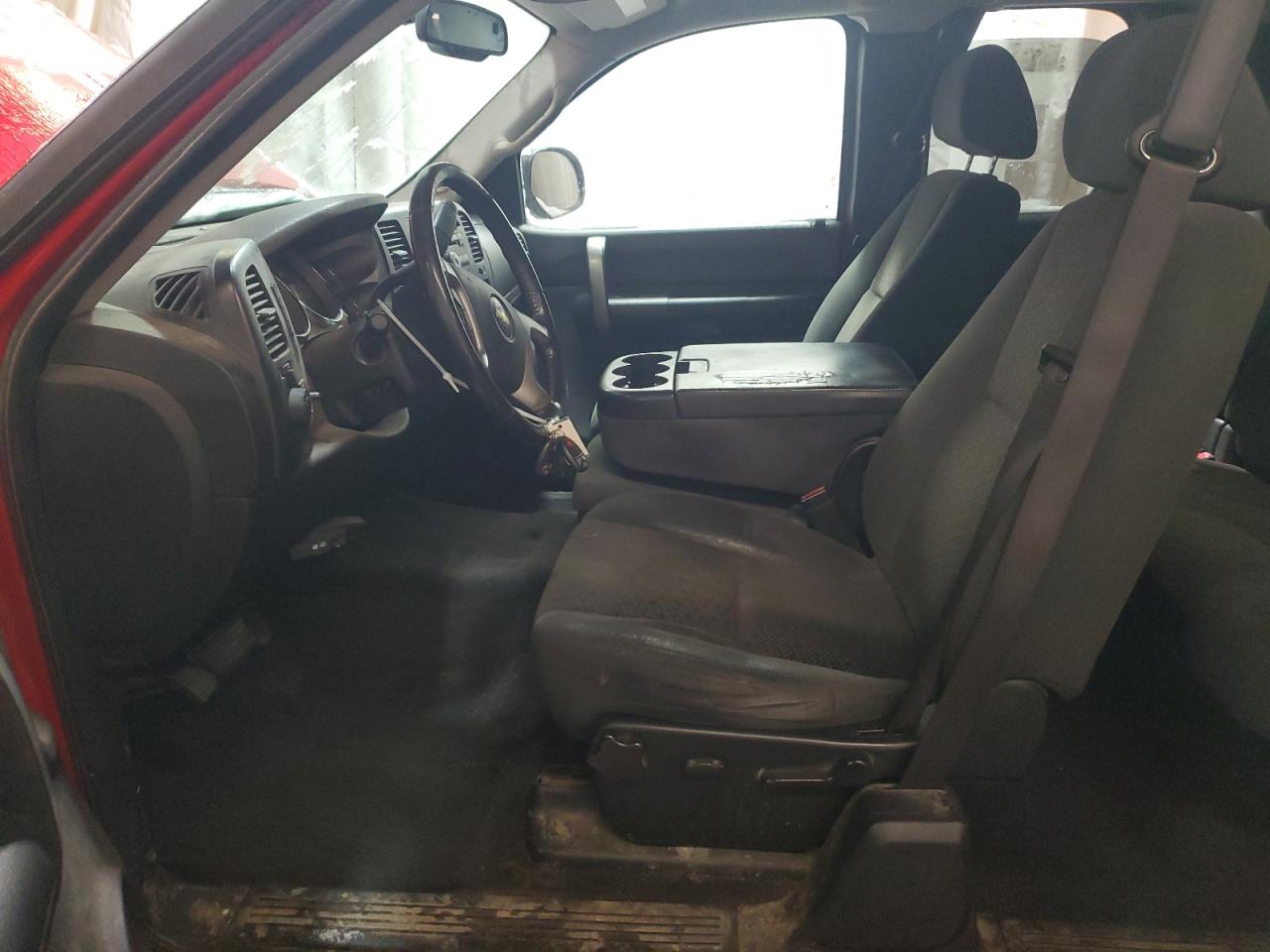 2007 Chevrolet Silverado - Image 7