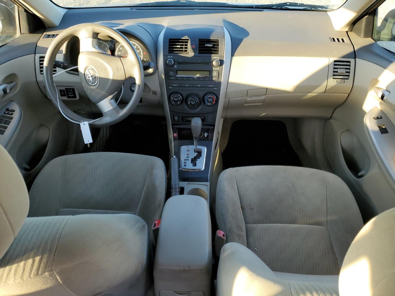 2010 Toyota Corolla - Image 8