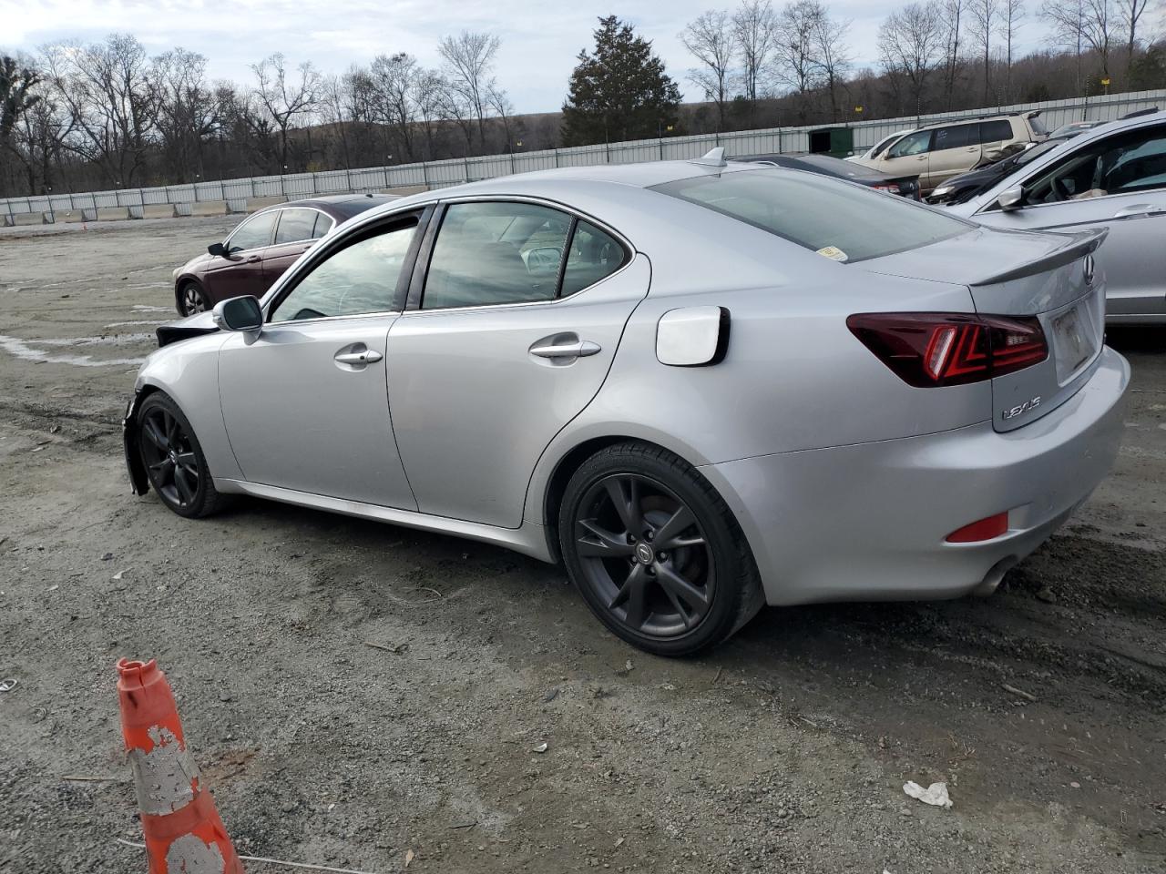 2010 Lexus IS - Image 2