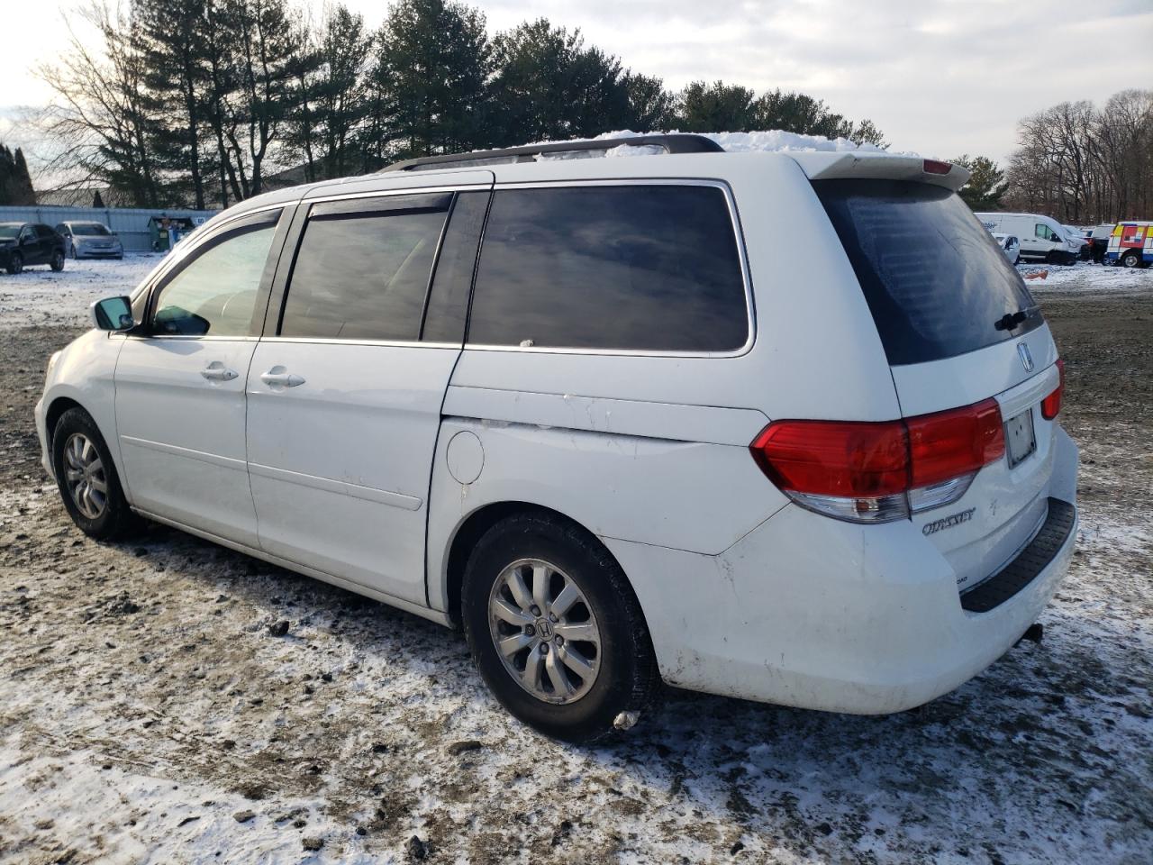 2009 Honda Odyssey - Image 2