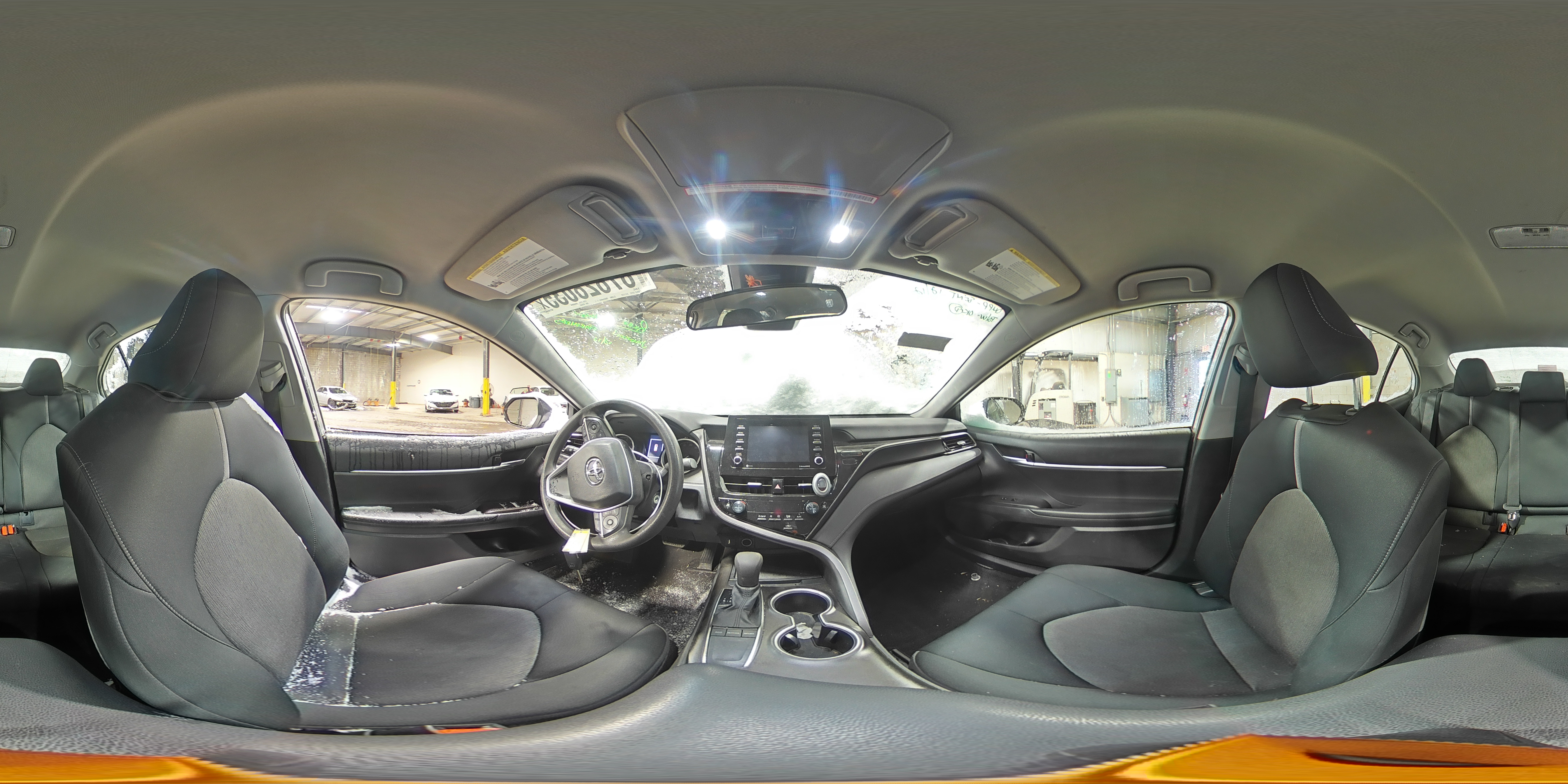 2022 Toyota Camry - Image 12