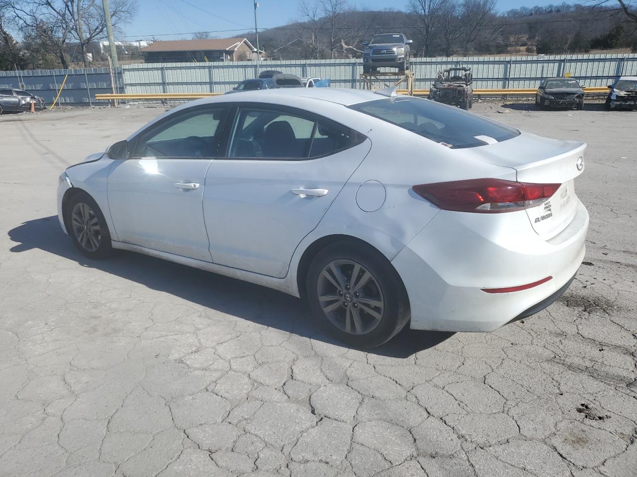 2018 Hyundai Elantra - Image 2