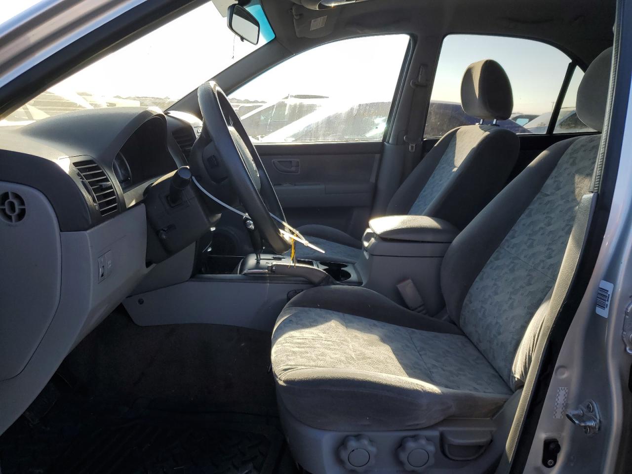 2008 Kia Sorento - Image 7
