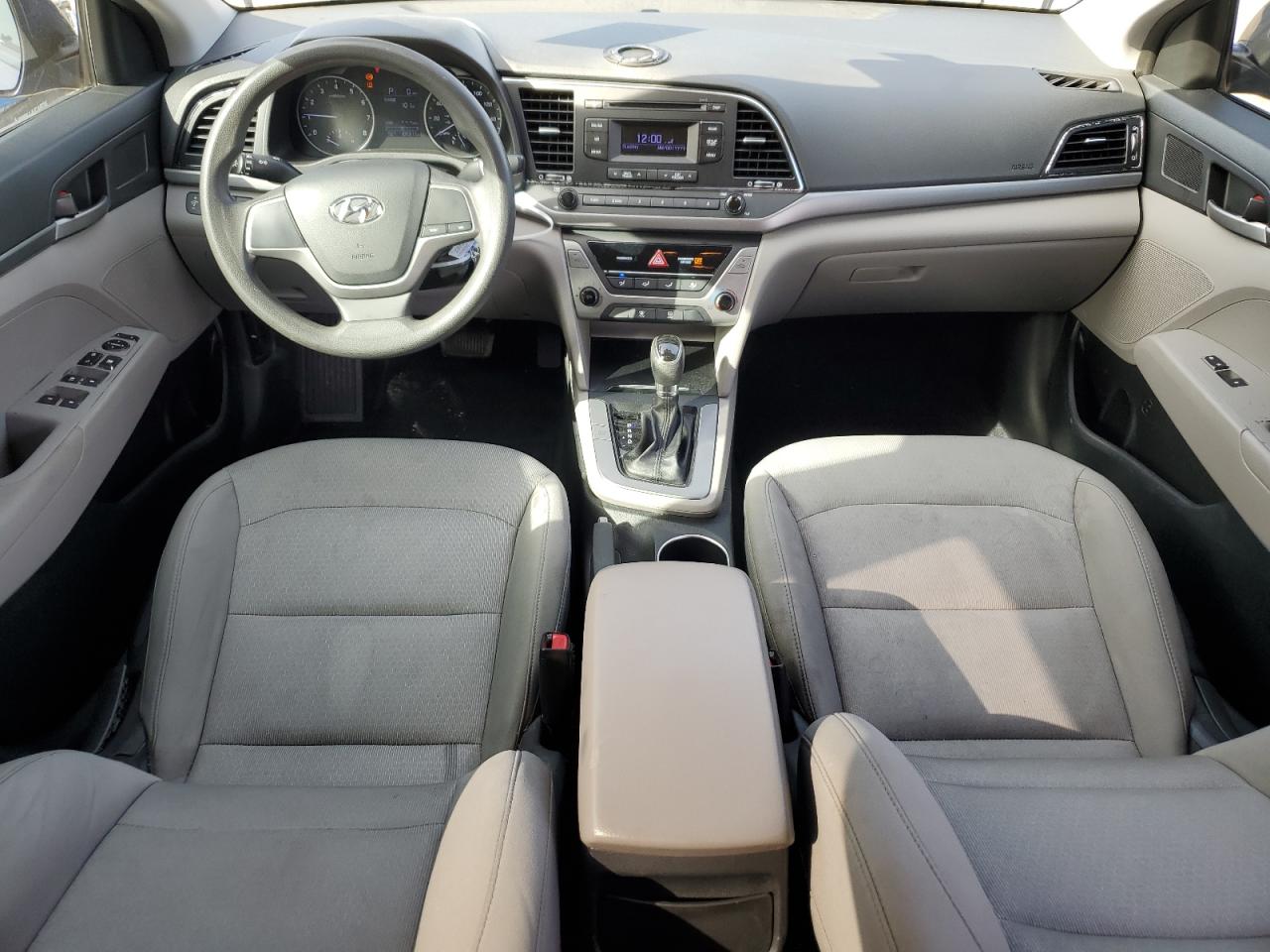 2017 Hyundai Elantra - Image 8