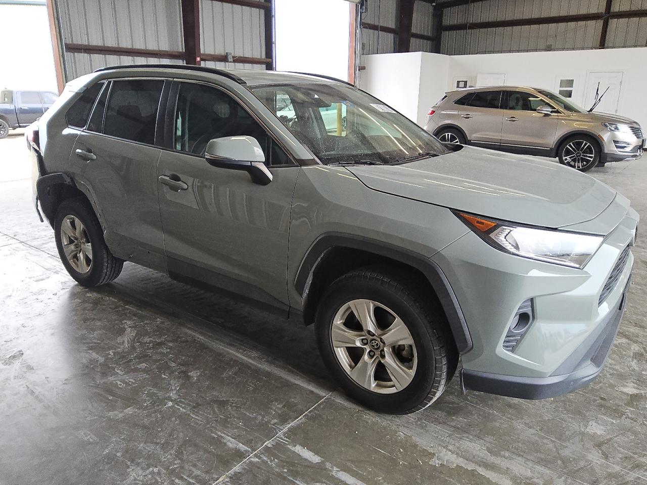 2021 Toyota RAV 4 - Image 4
