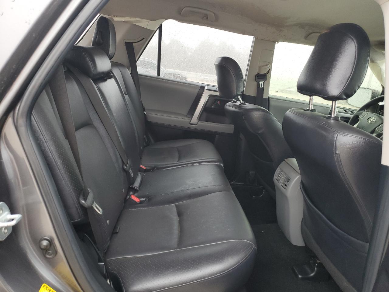 2013 Toyota 4Runner - Image 11