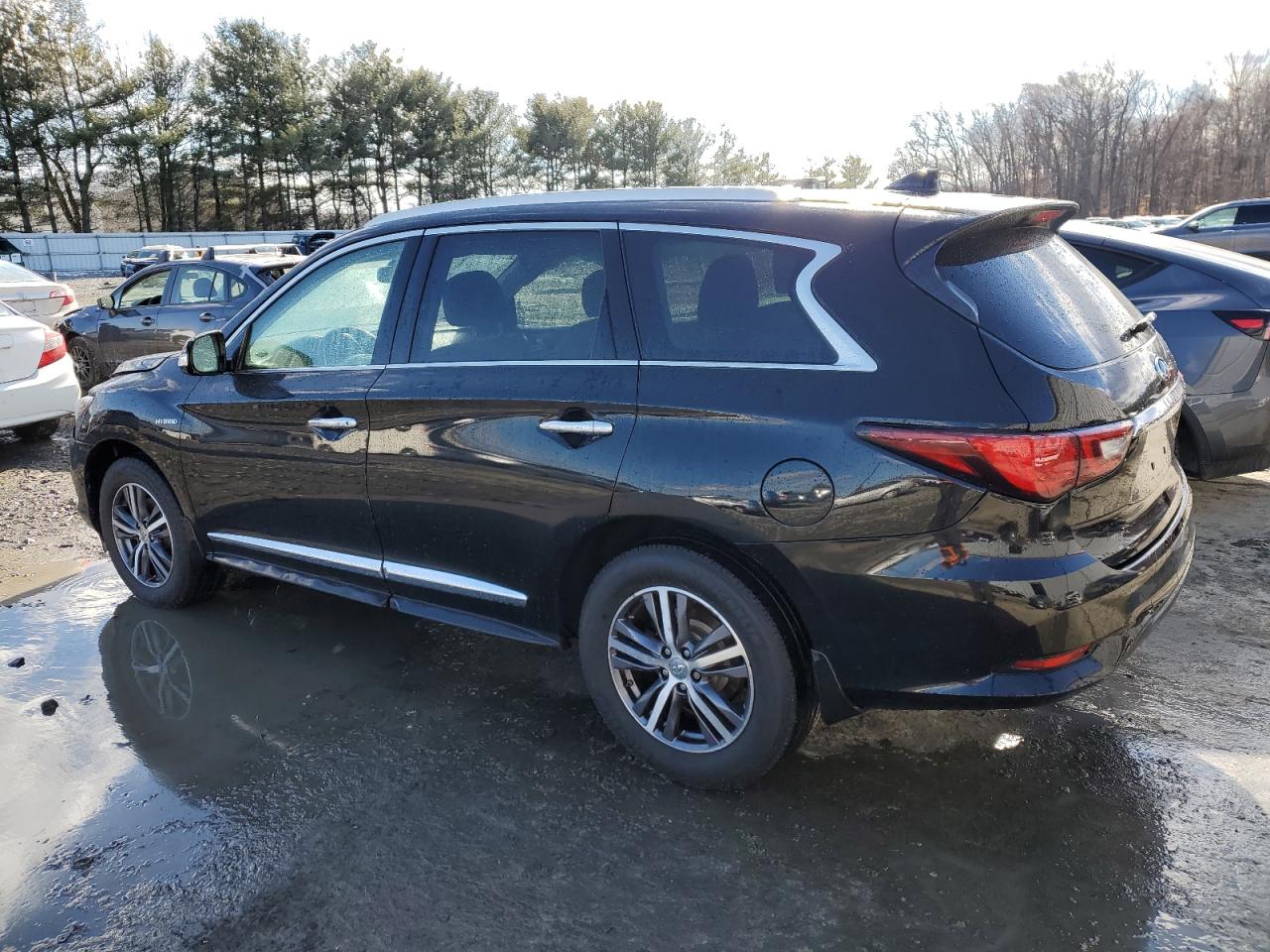 2017 Infiniti QX60 - Image 2