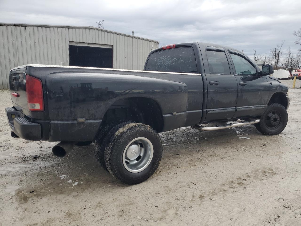 2004 Dodge RAM - Image 3