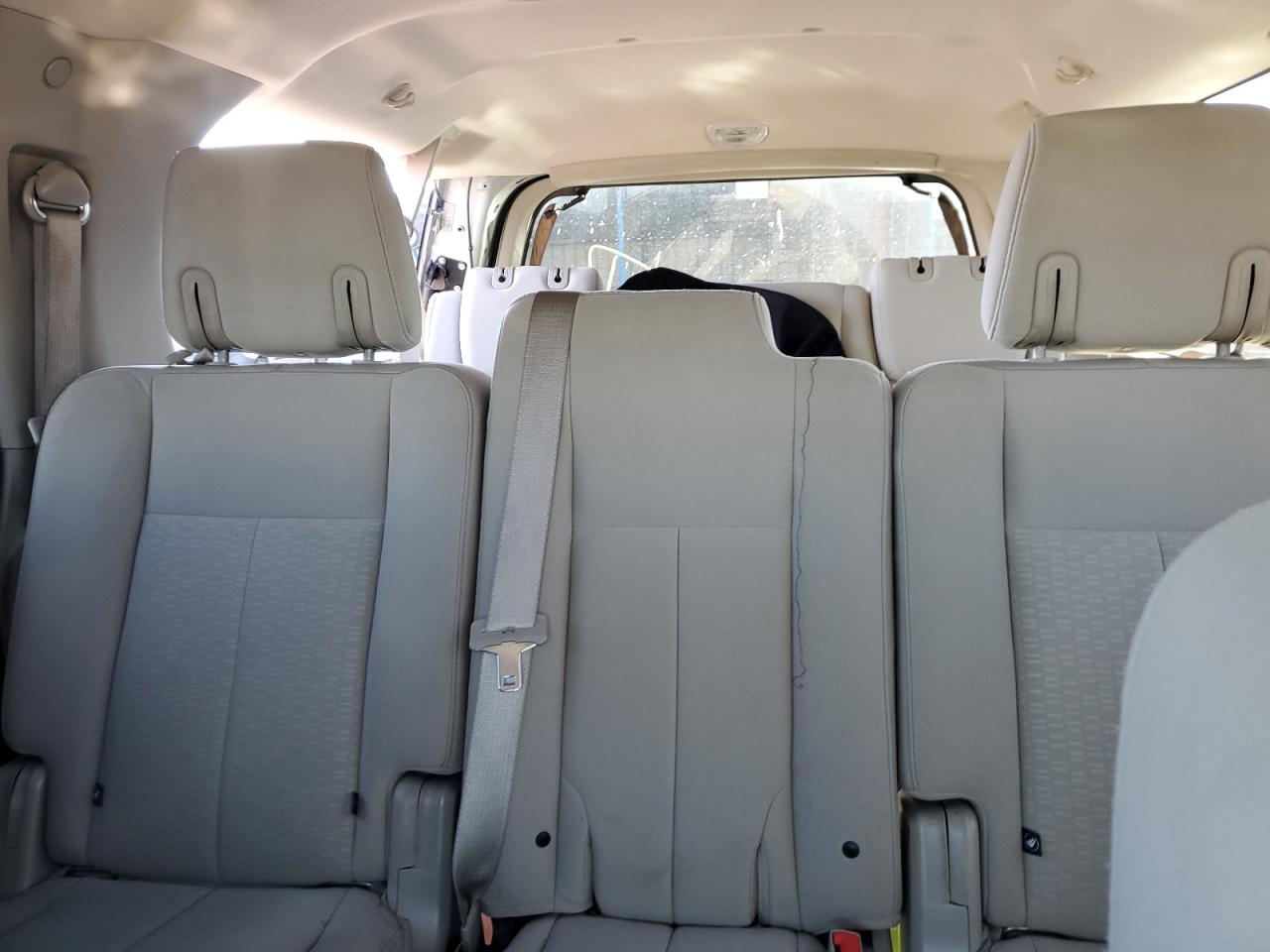 2011 Ford Expedition - Image 10