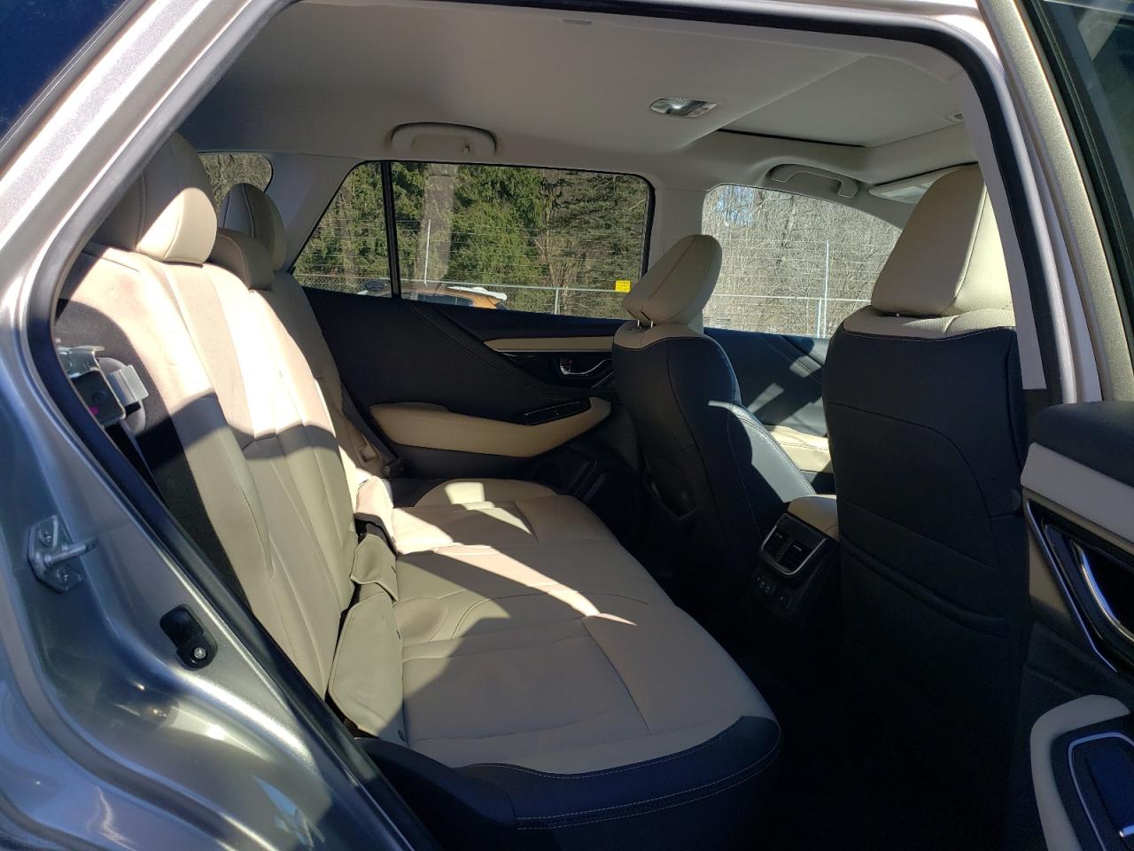 2020 Subaru Outback - Image 10