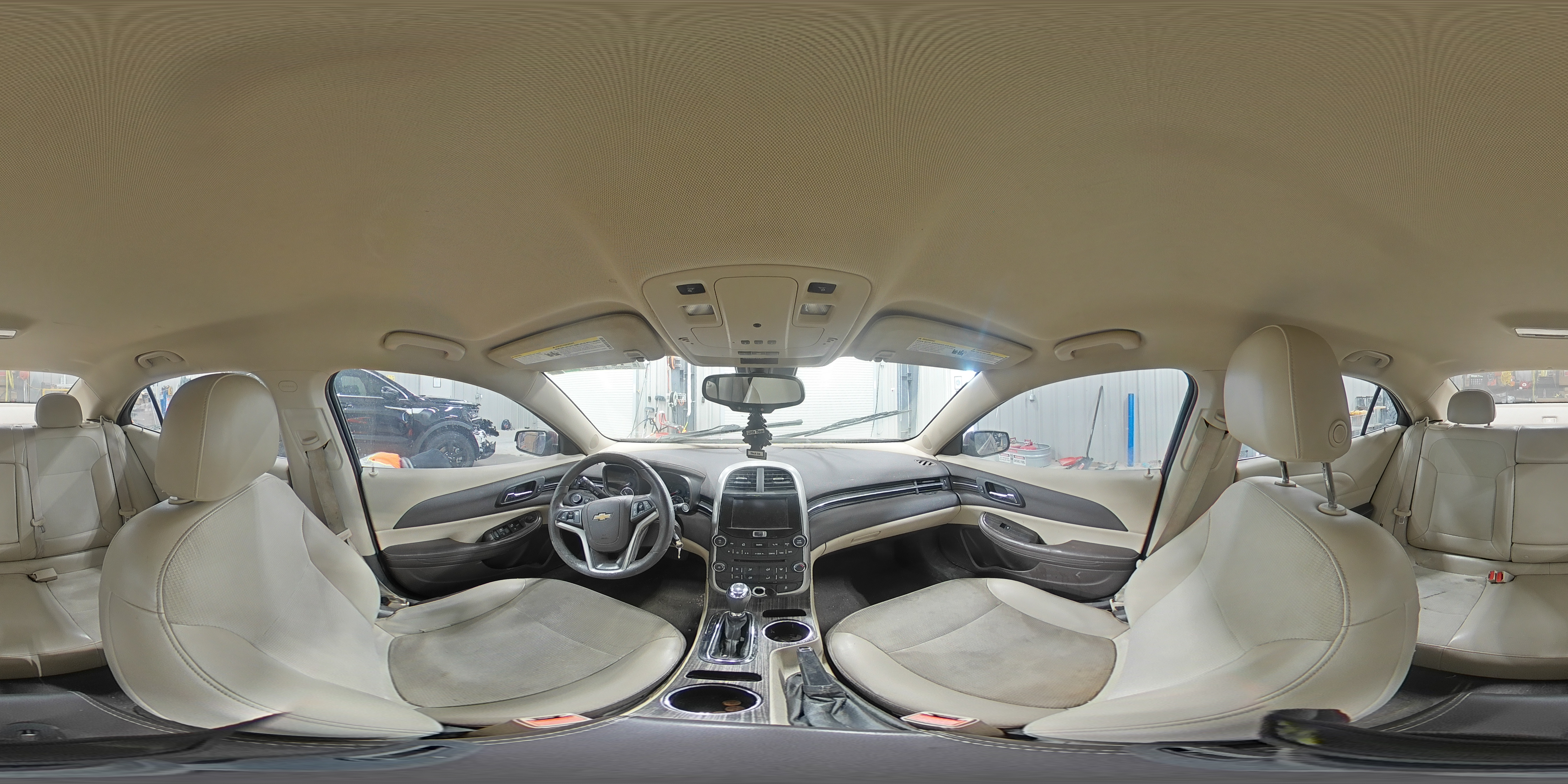 2016 Chevrolet Malibu - Image 13