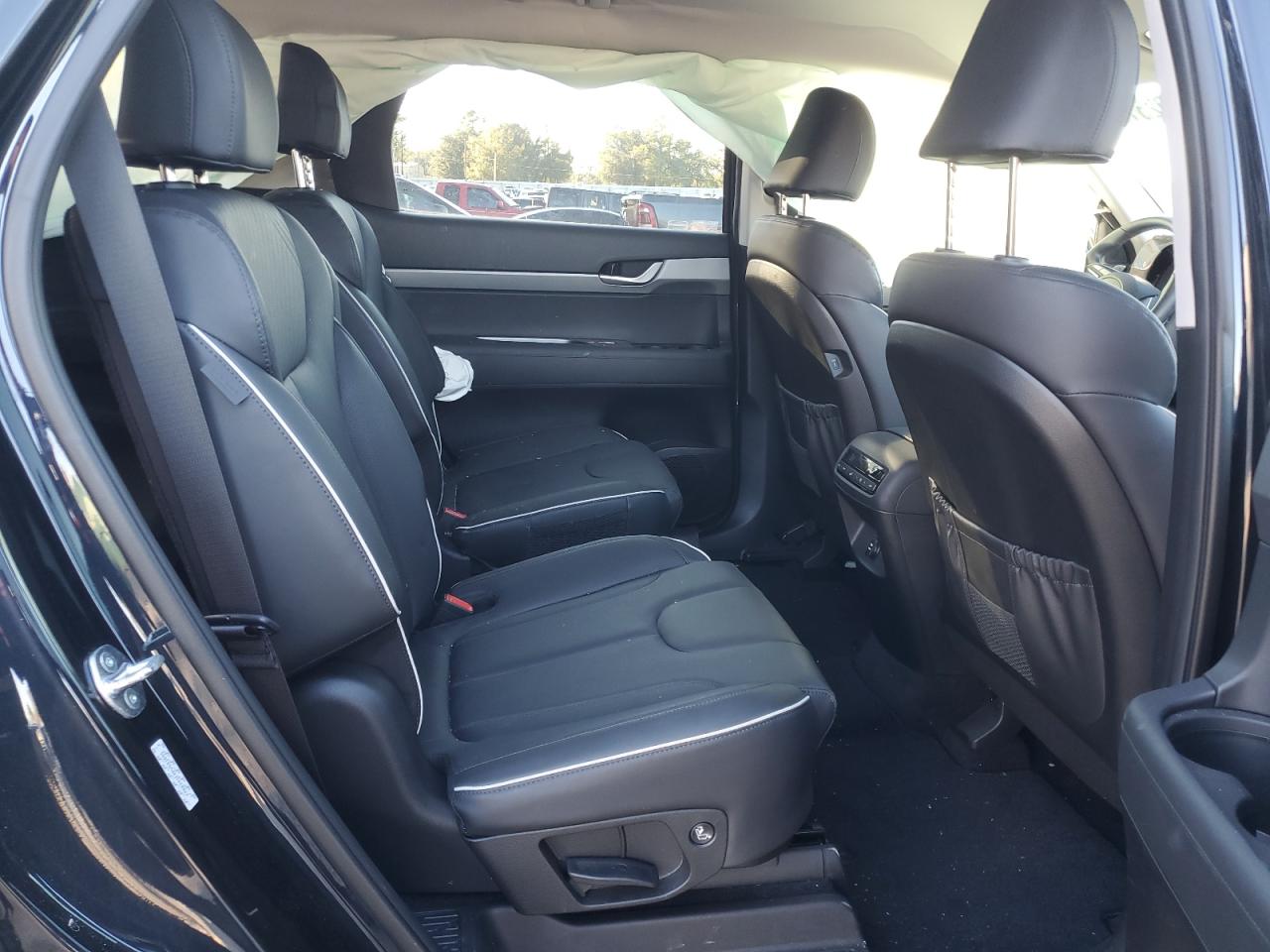 2023 Hyundai Palisade - Image 12
