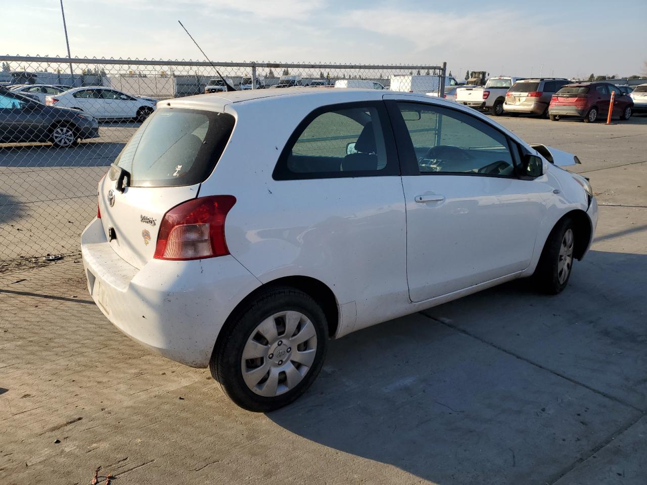 2007 Toyota Yaris - Image 3