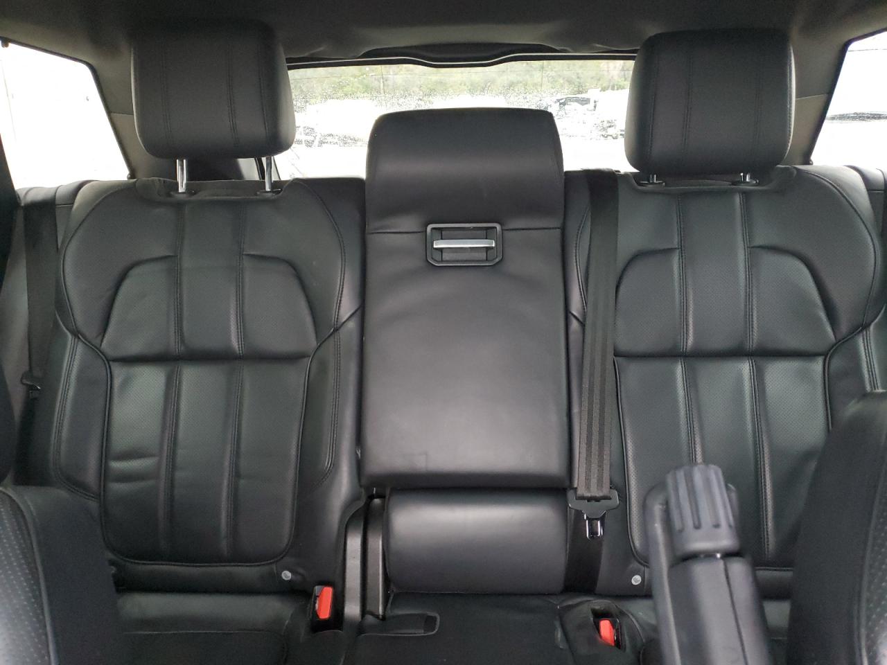 2016 Land Rover Range Rover - Image 10