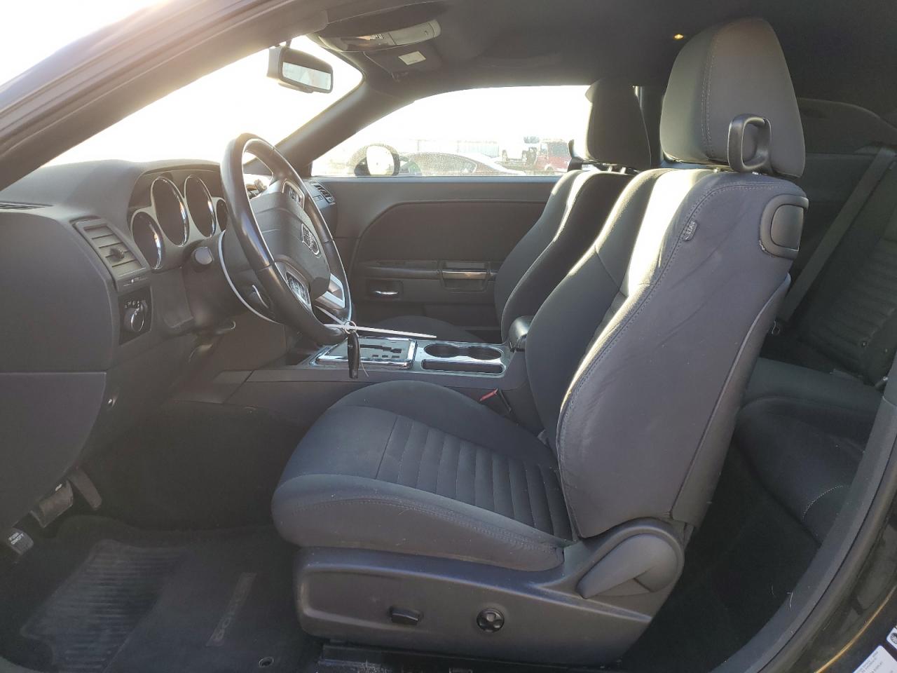 2014 Dodge Challenger - Image 7