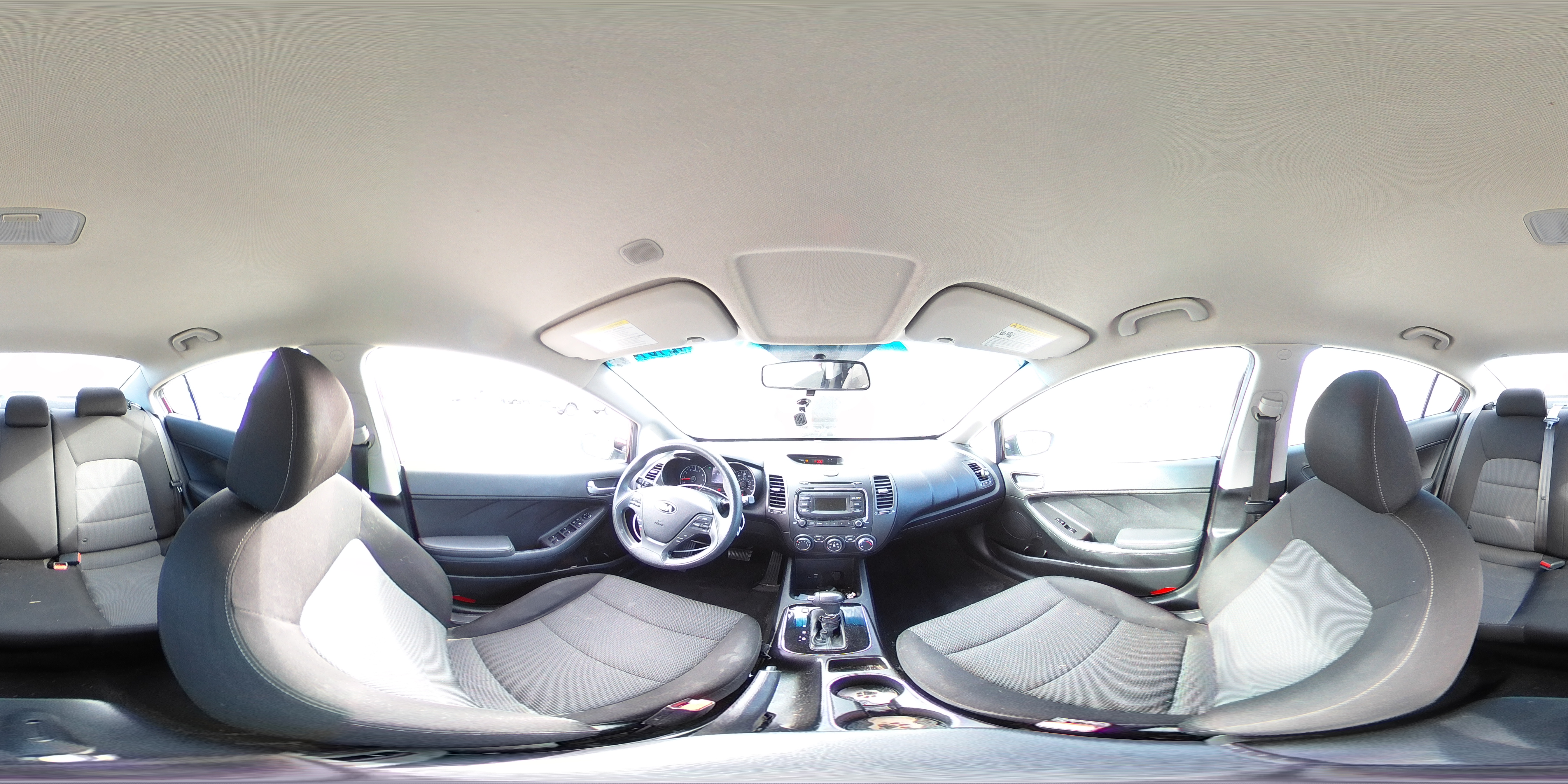 2018 Kia Forte - Image 12