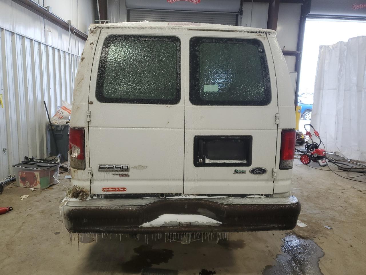 2014 Ford Econoline - Image 6