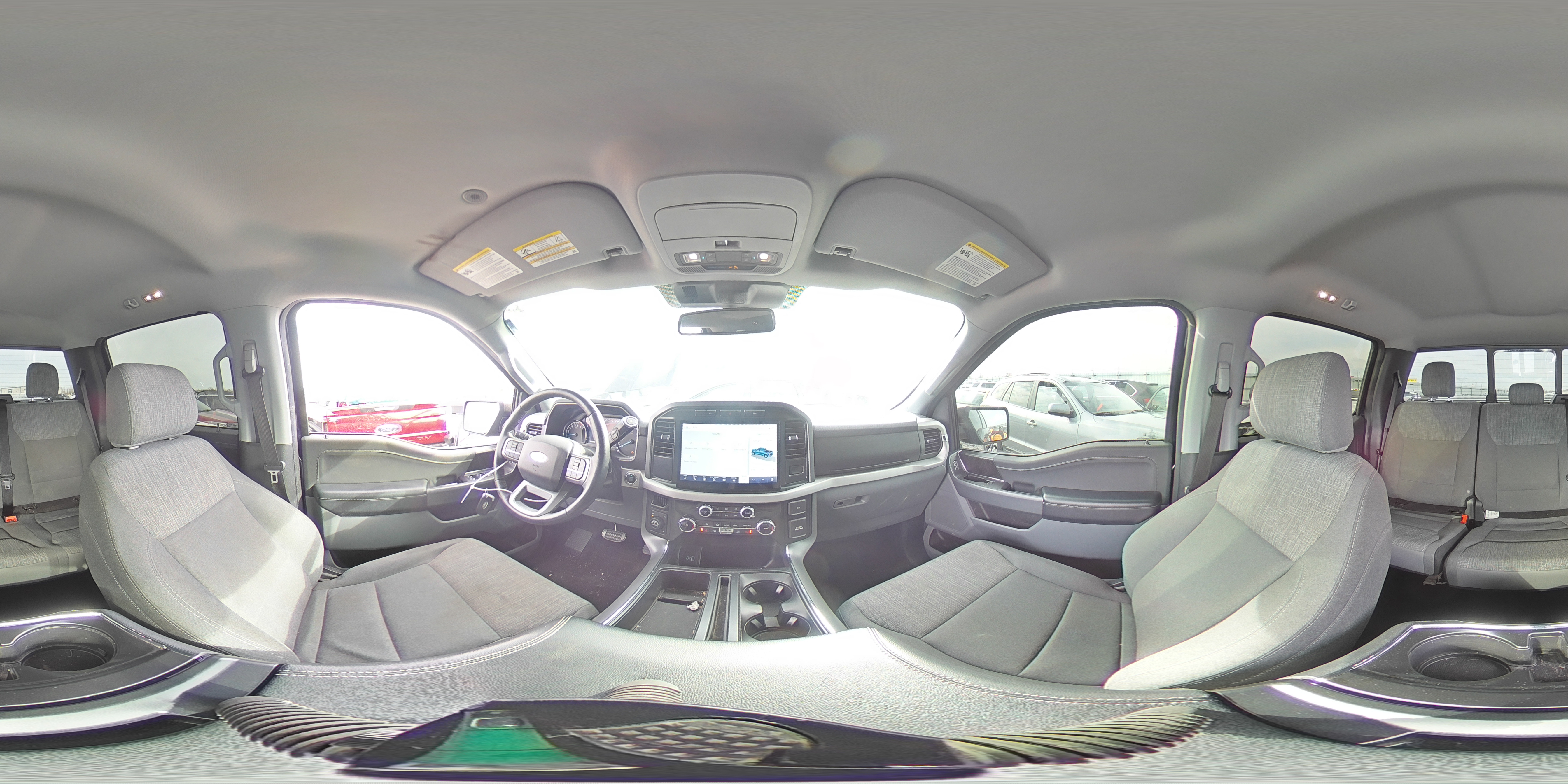 2022 Ford F-150 - Image 13