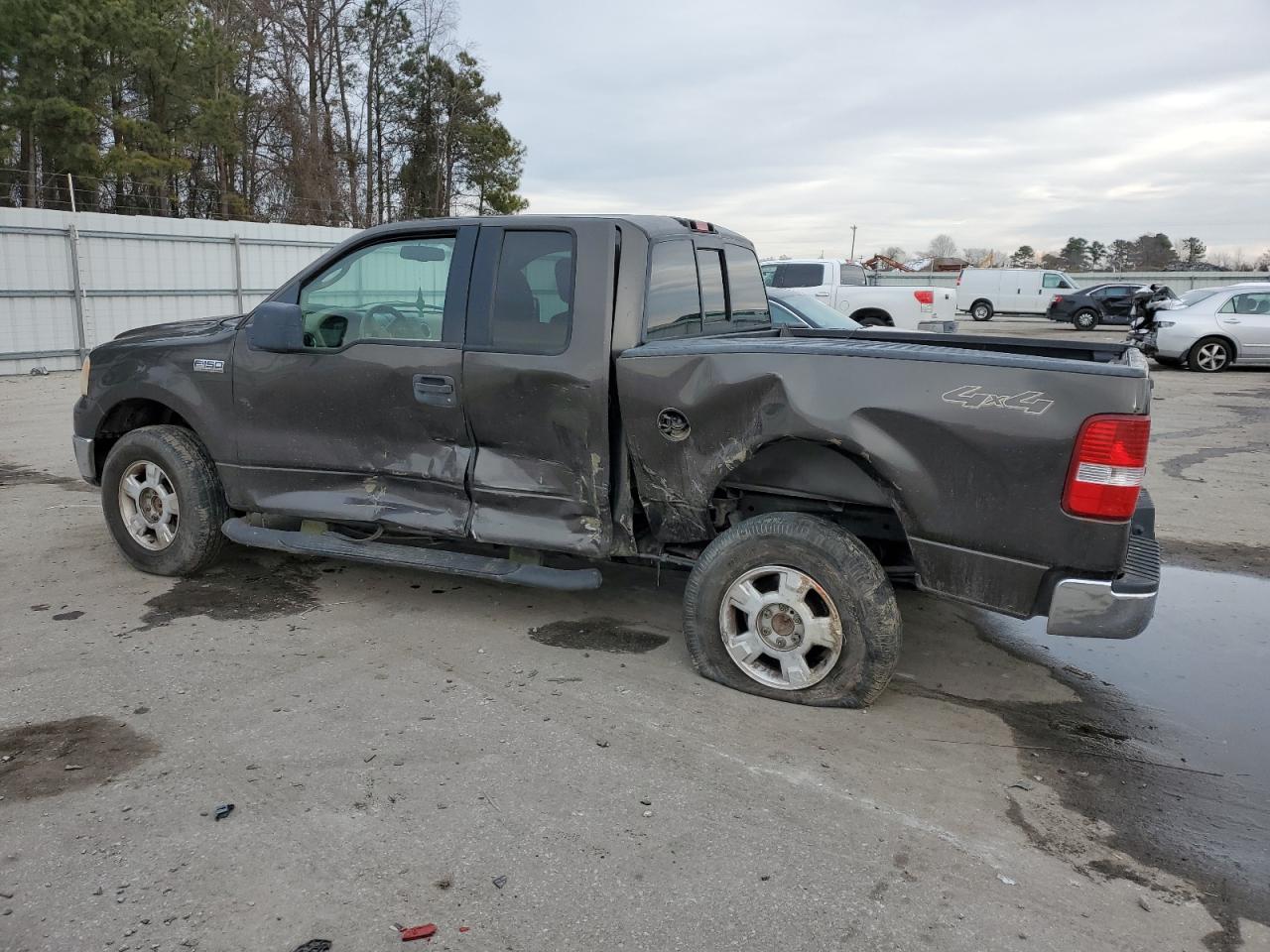 2006 Ford F-150 - Image 2