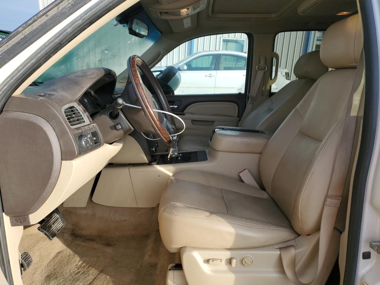 2011 GMC Yukon - Image 7