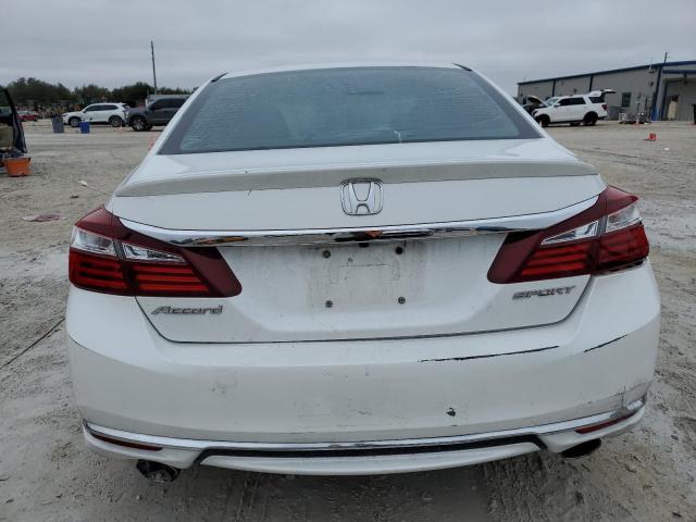 Sedans HONDA ACCORD 2016 Biały