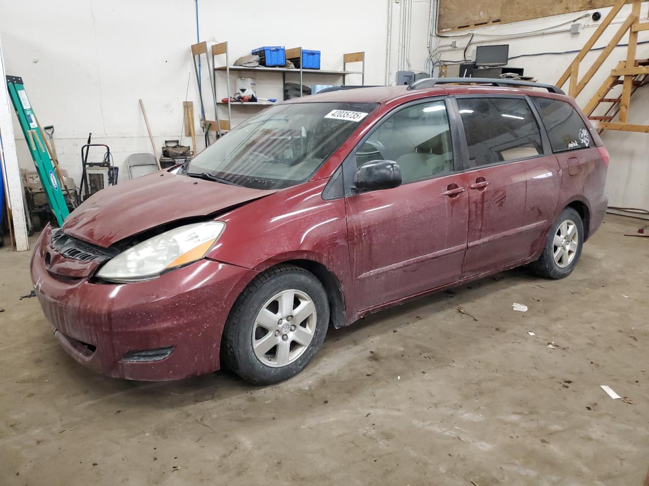 2007 Toyota Sienna - Image 1