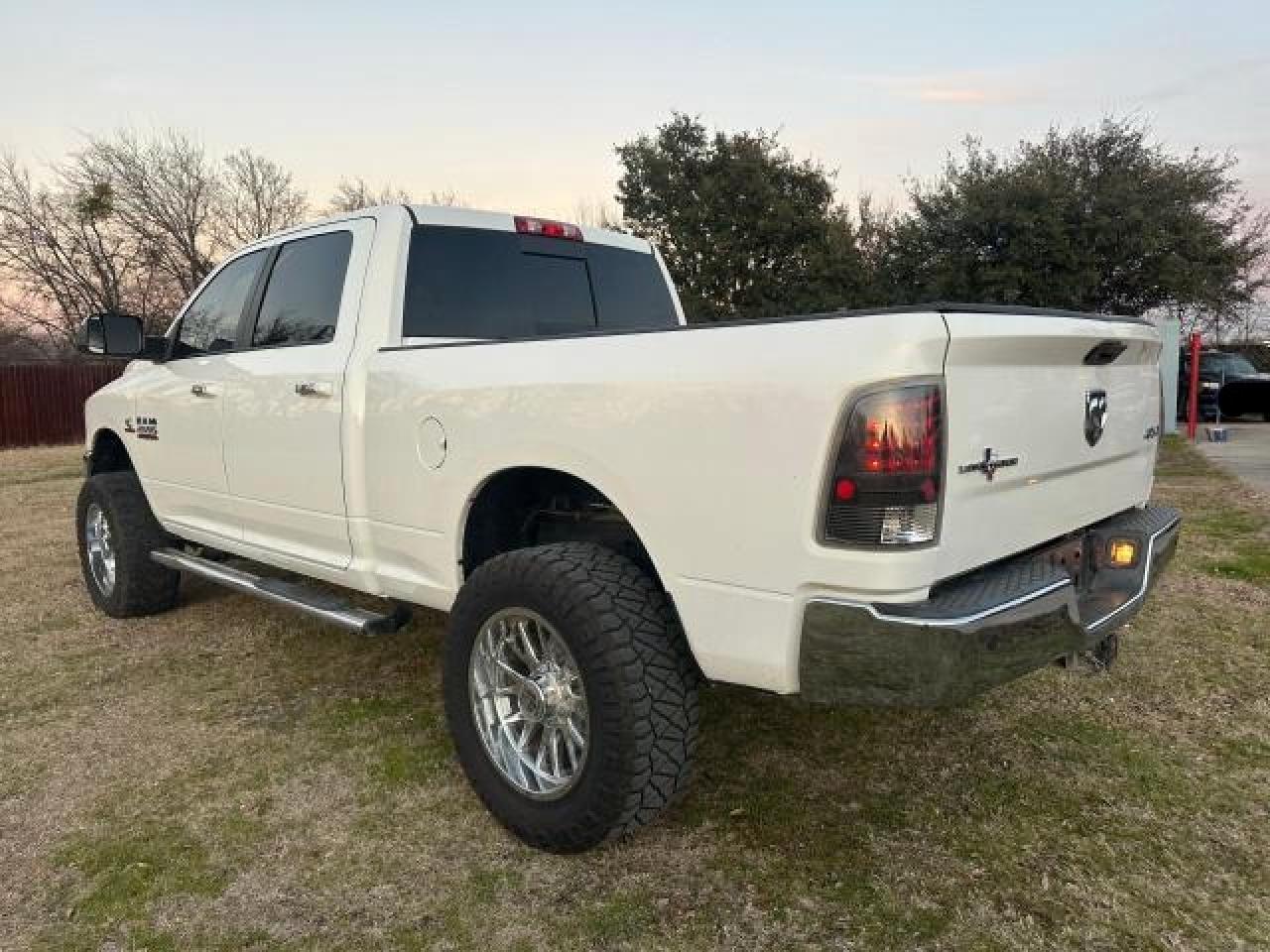 VIN 3C6UR5DL9FG697382 2015 RAM All Models no.3