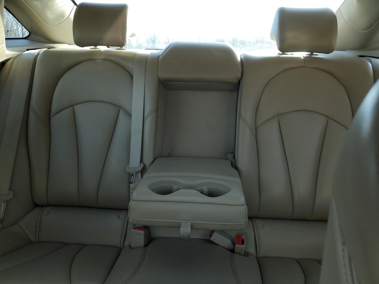 2017 Buick LaCrosse - Image 10