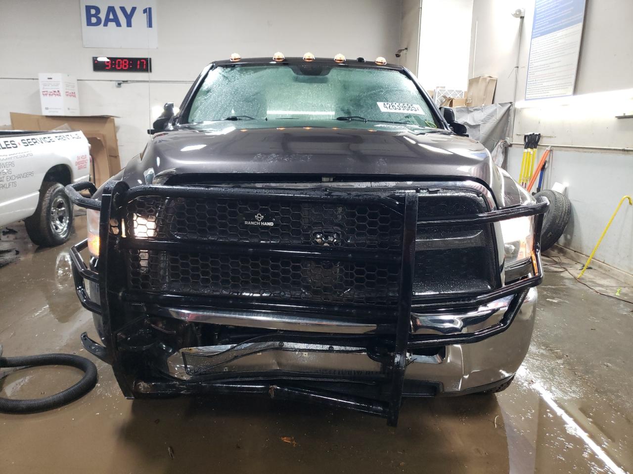 2017 RAM 3500 - Image 5