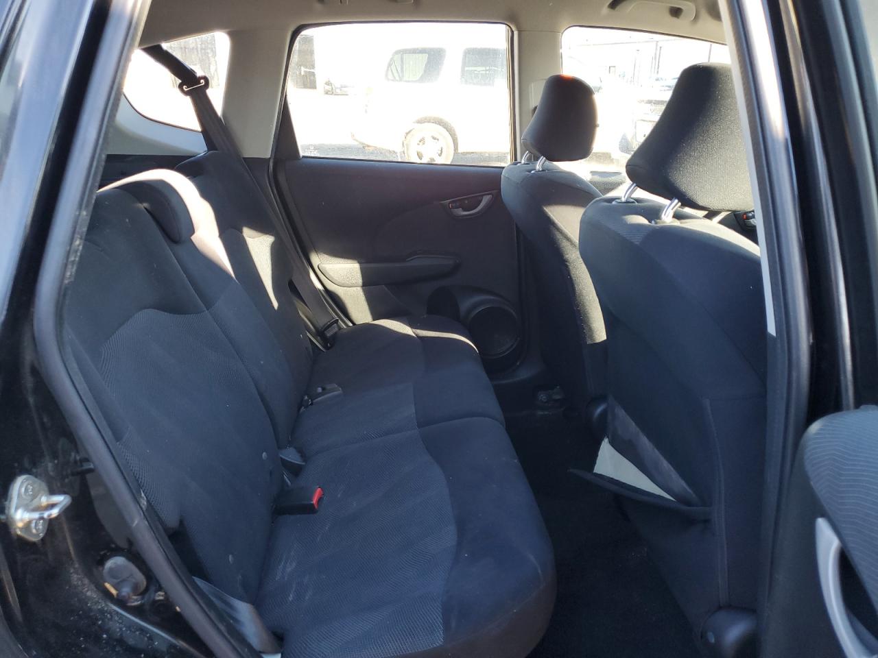 2009 Honda Fit - Image 11