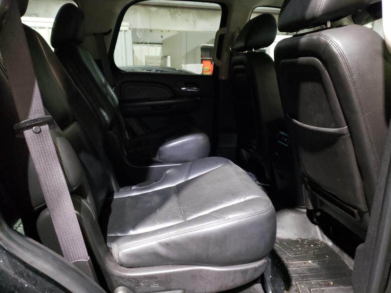 2011 GMC Yukon - Image 11