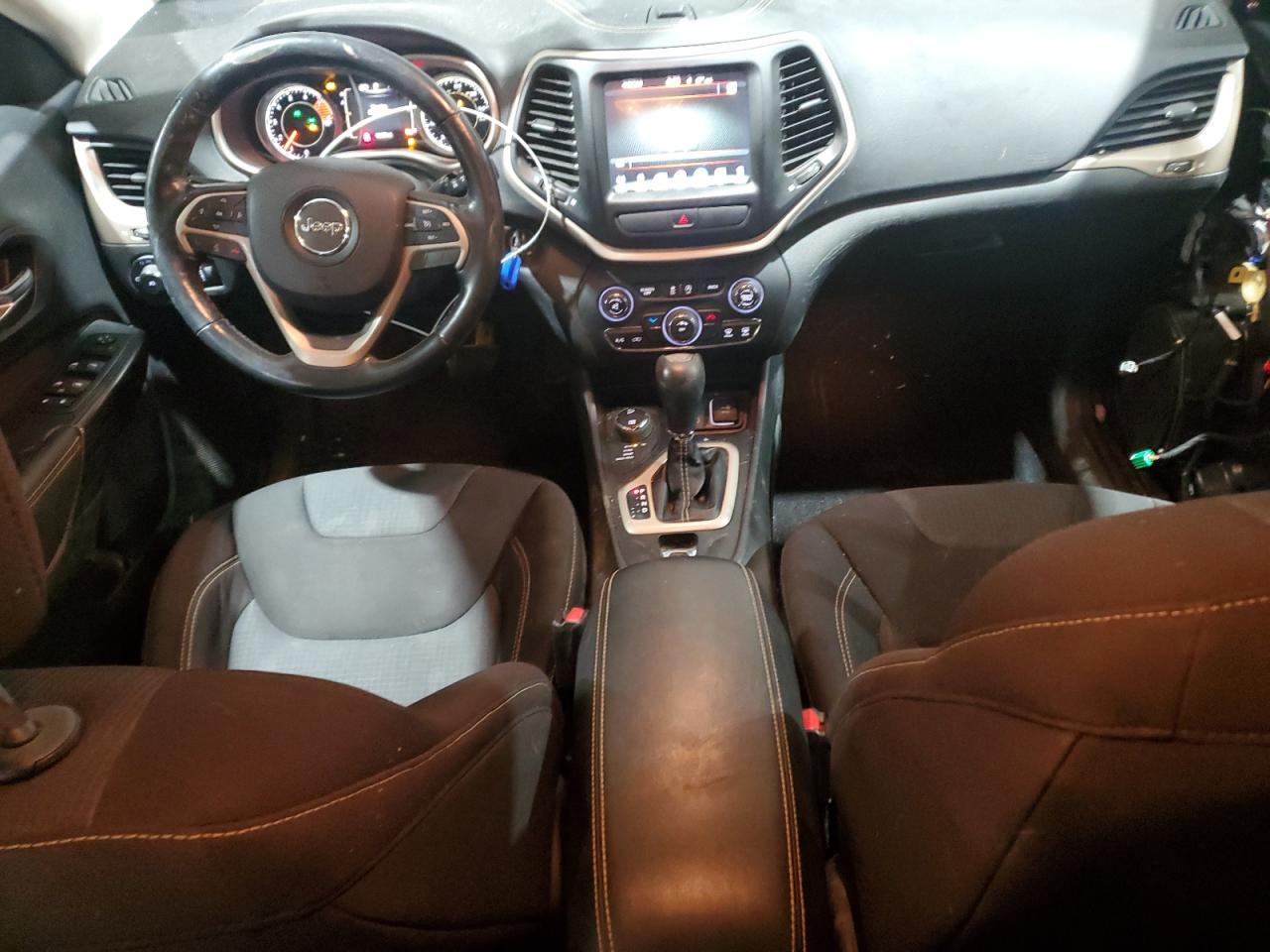 2016 Jeep Grand Cherokee - Image 8