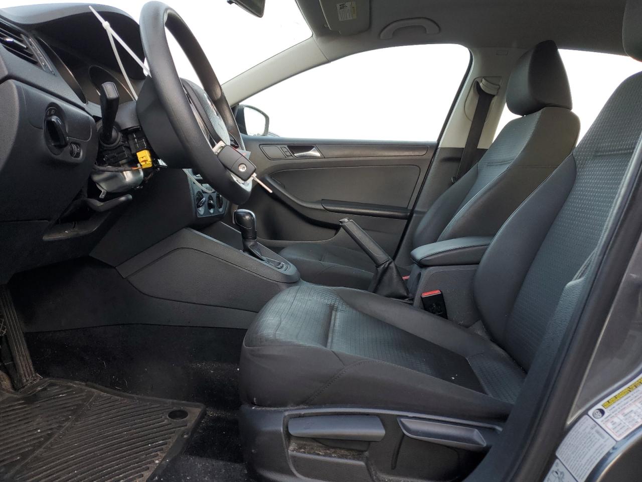 2015 Volkswagen Jetta - Image 7