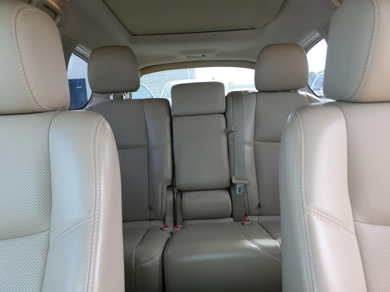 2014 Nissan Pathfinder - Image 10