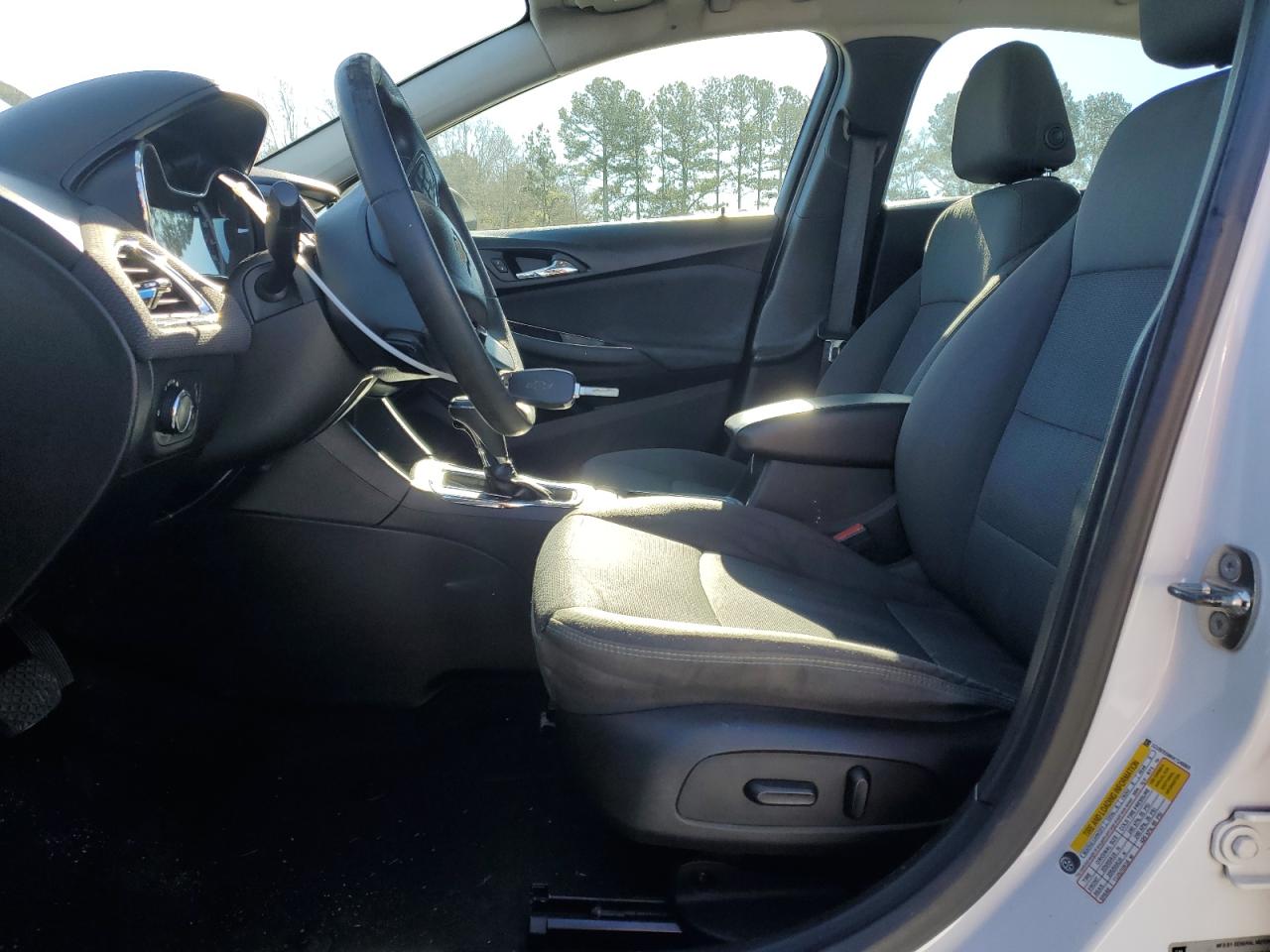 2019 Chevrolet Cruze - Image 7