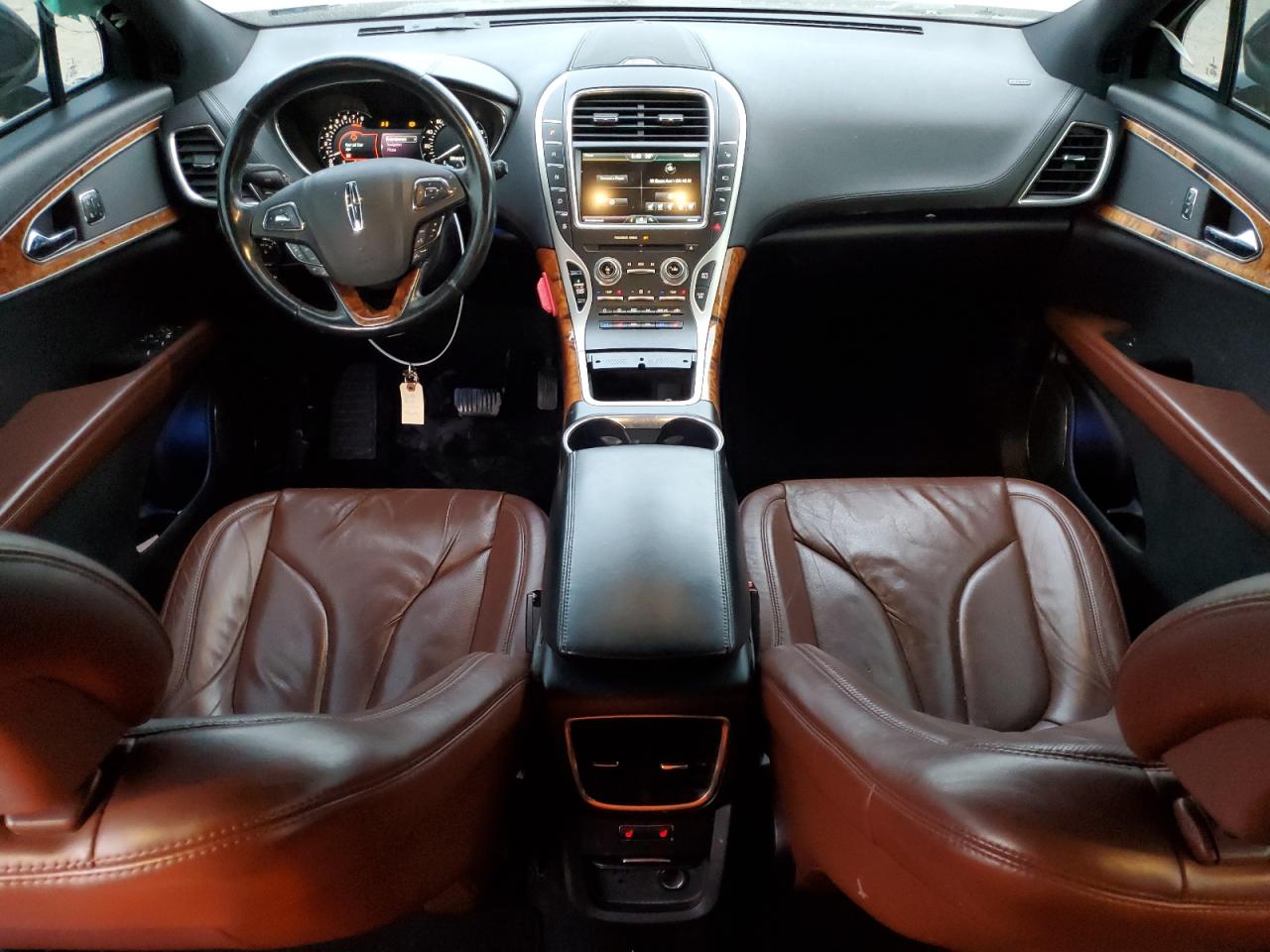 2016 Lincoln MKX - Image 8