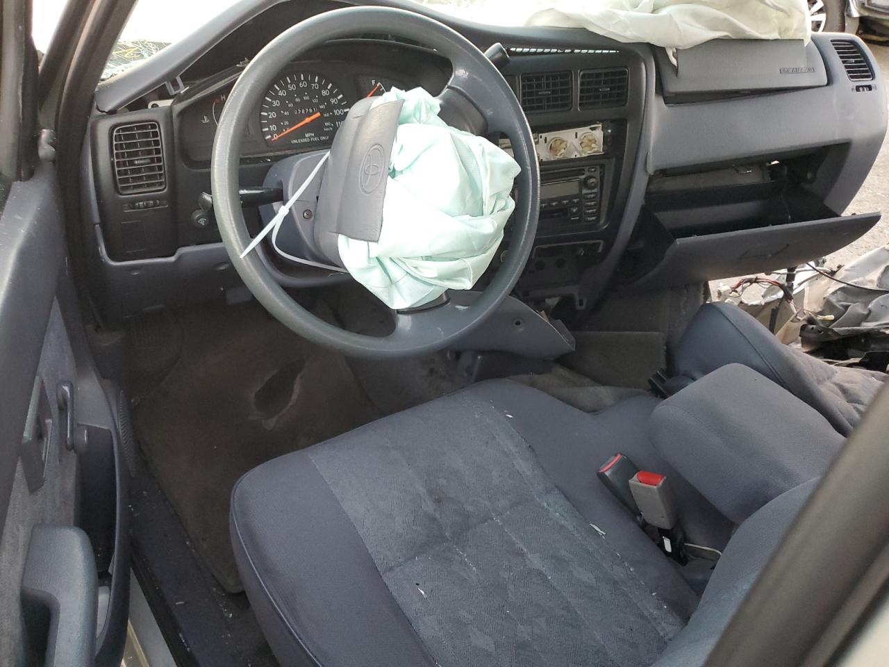2000 Toyota Tacoma - Image 8