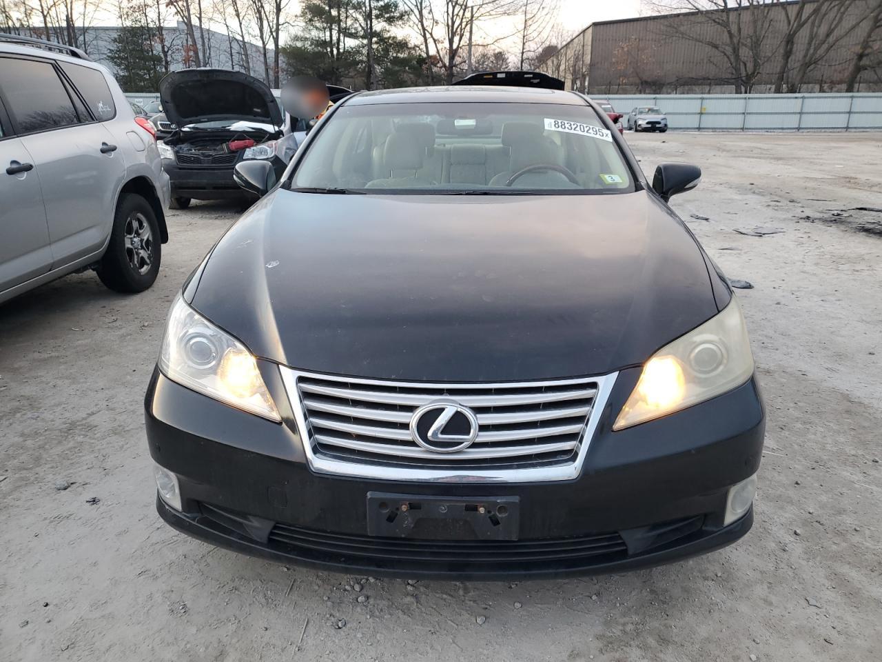 2010 Lexus ES - Image 5