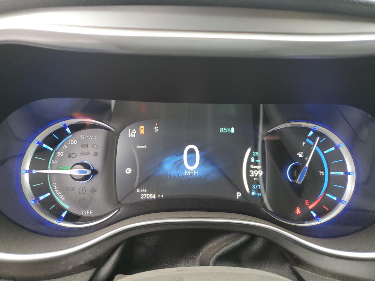 2018 Chrysler Pacifica - Image 9