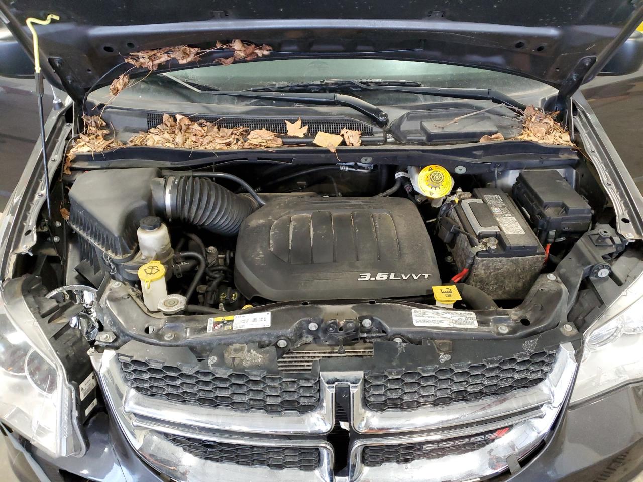 2018 Dodge Caravan - Image 12