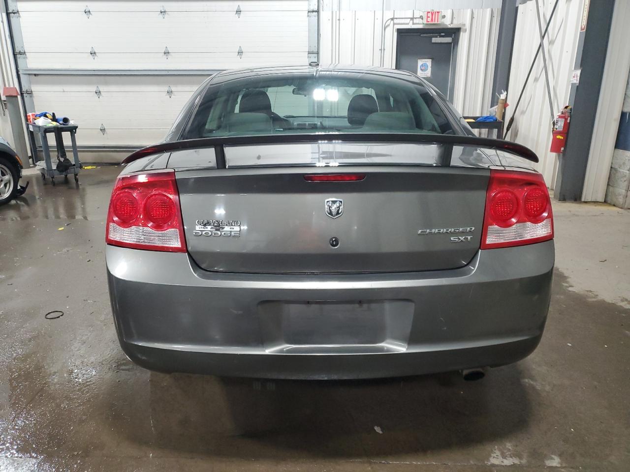 2009 Dodge Charger - Image 6
