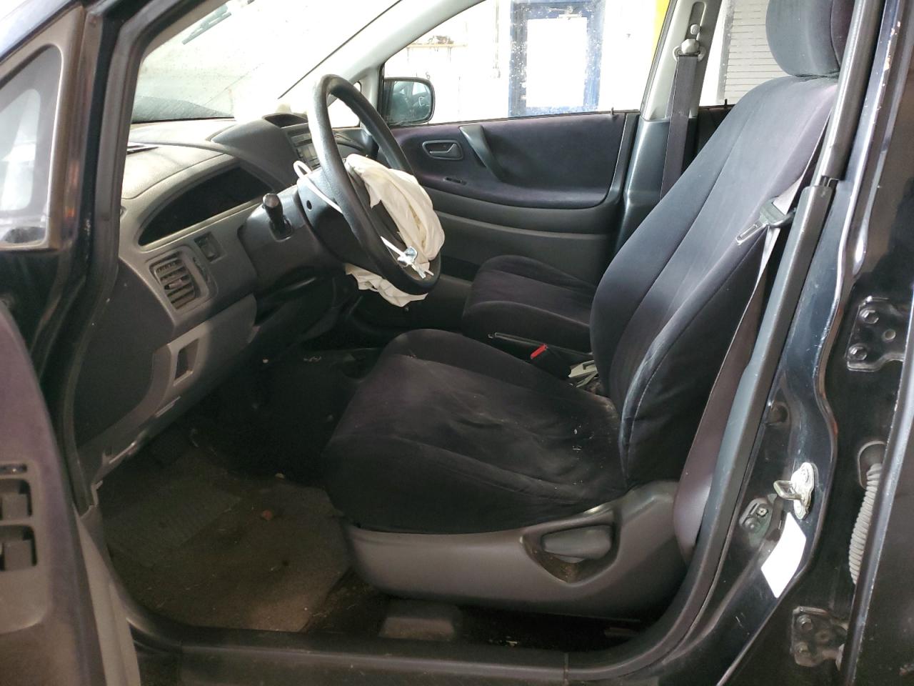 2003 Suzuki Aerio - Image 7