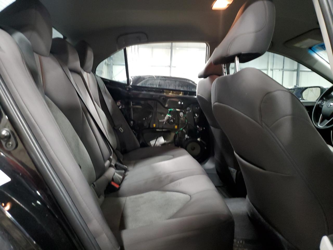 2018 Toyota Camry - Image 10