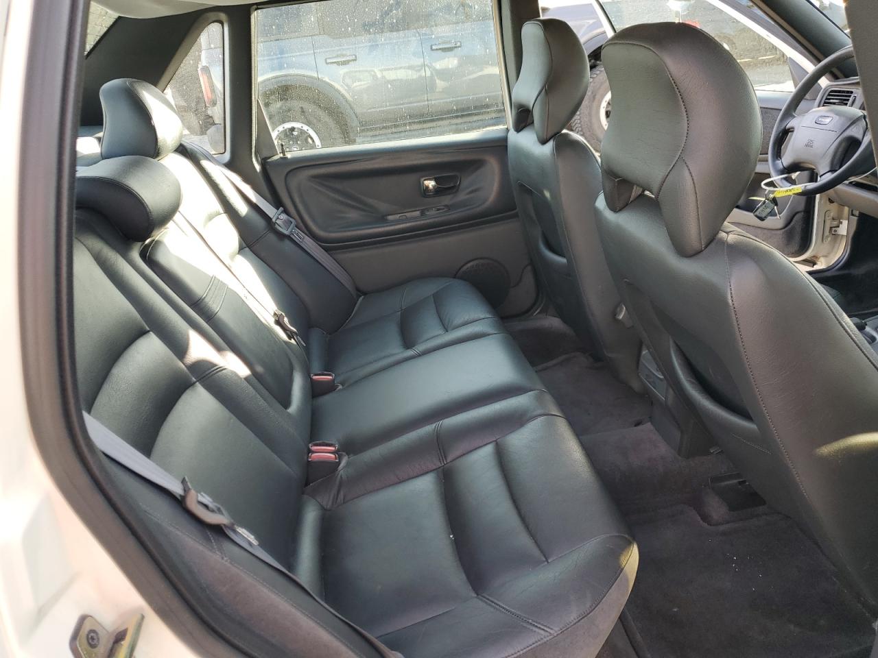 1998 Volvo S70 - Image 10
