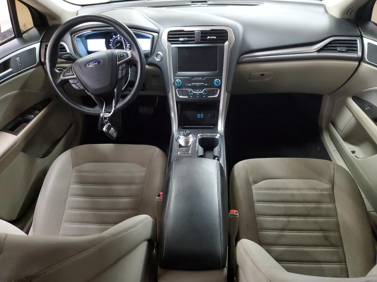 2020 Ford Fusion - Image 8