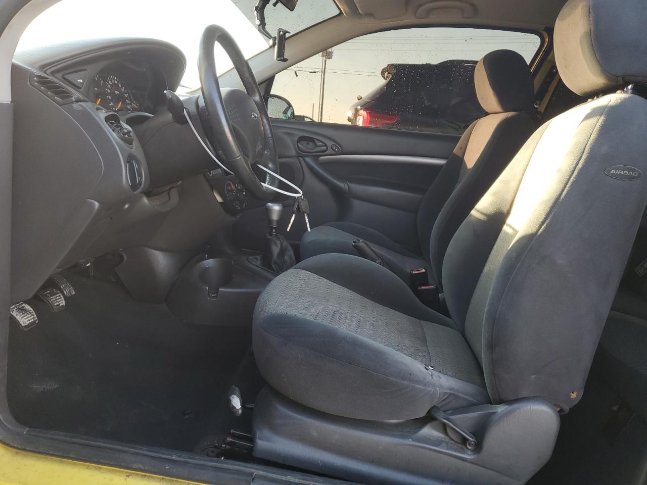 2000 Ford Focus - Image 7