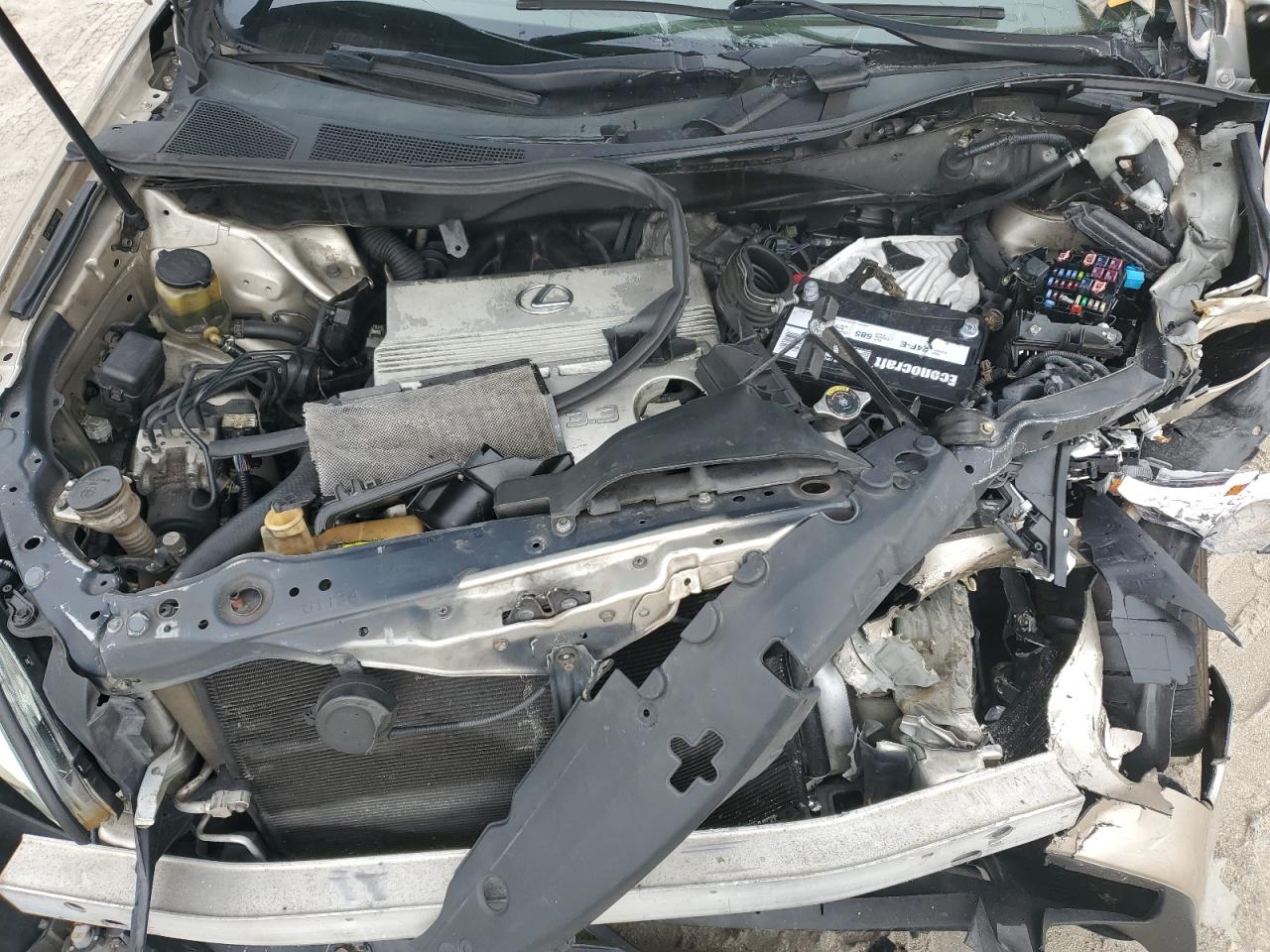 2005 Lexus RX - Image 12