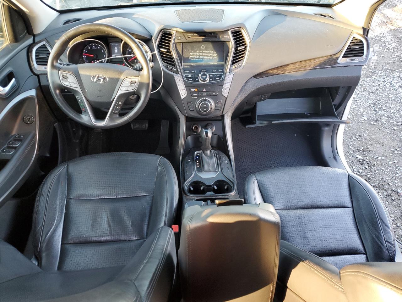 2013 Hyundai Santa Fe - Image 8