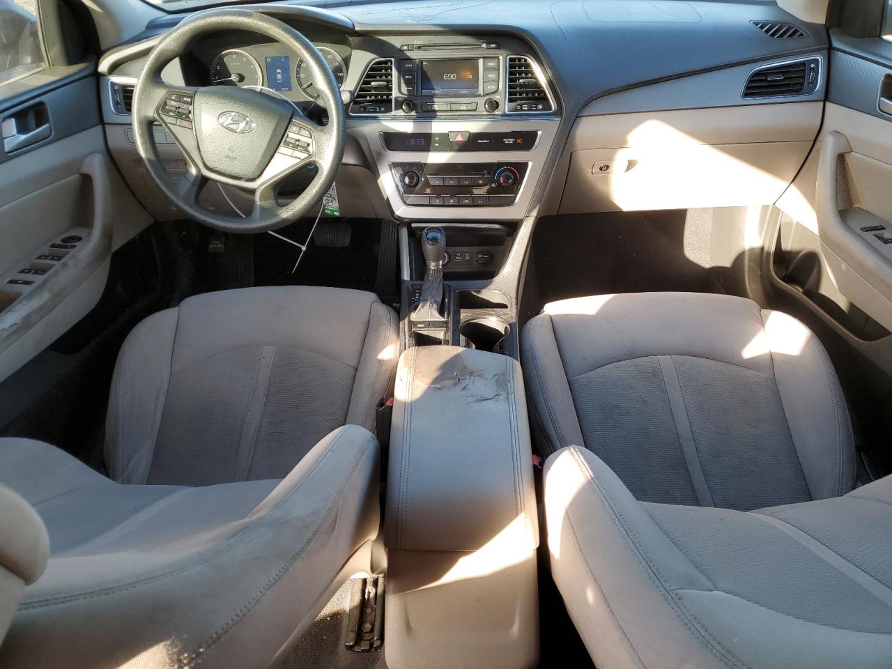 2015 Hyundai Sonata - Image 8