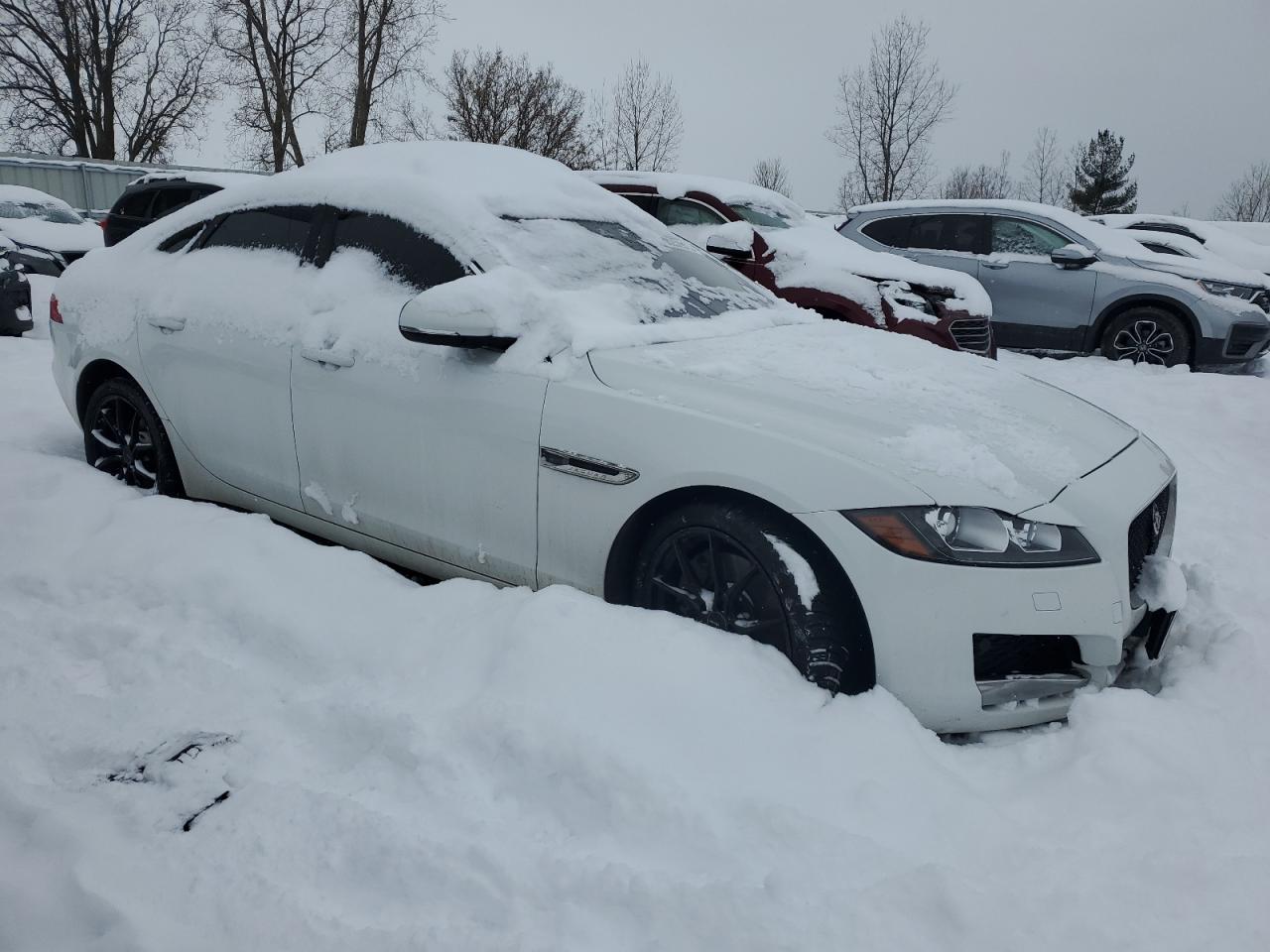 2016 Jaguar XF - Image 4